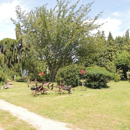La Ferme Du Bourg Bed and Breakfast Eraines Buitenkant foto