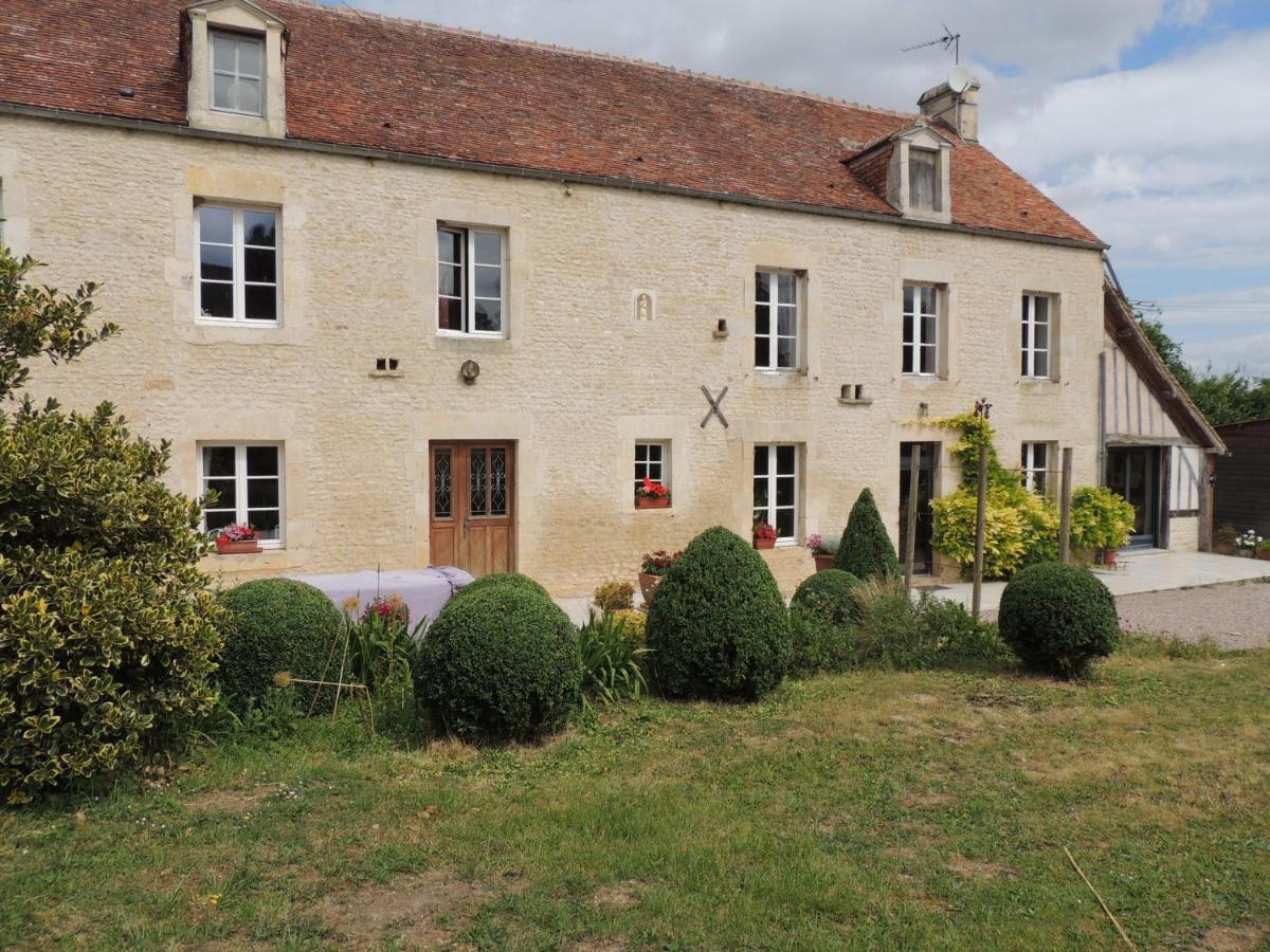 La Ferme Du Bourg Bed and Breakfast Eraines Buitenkant foto