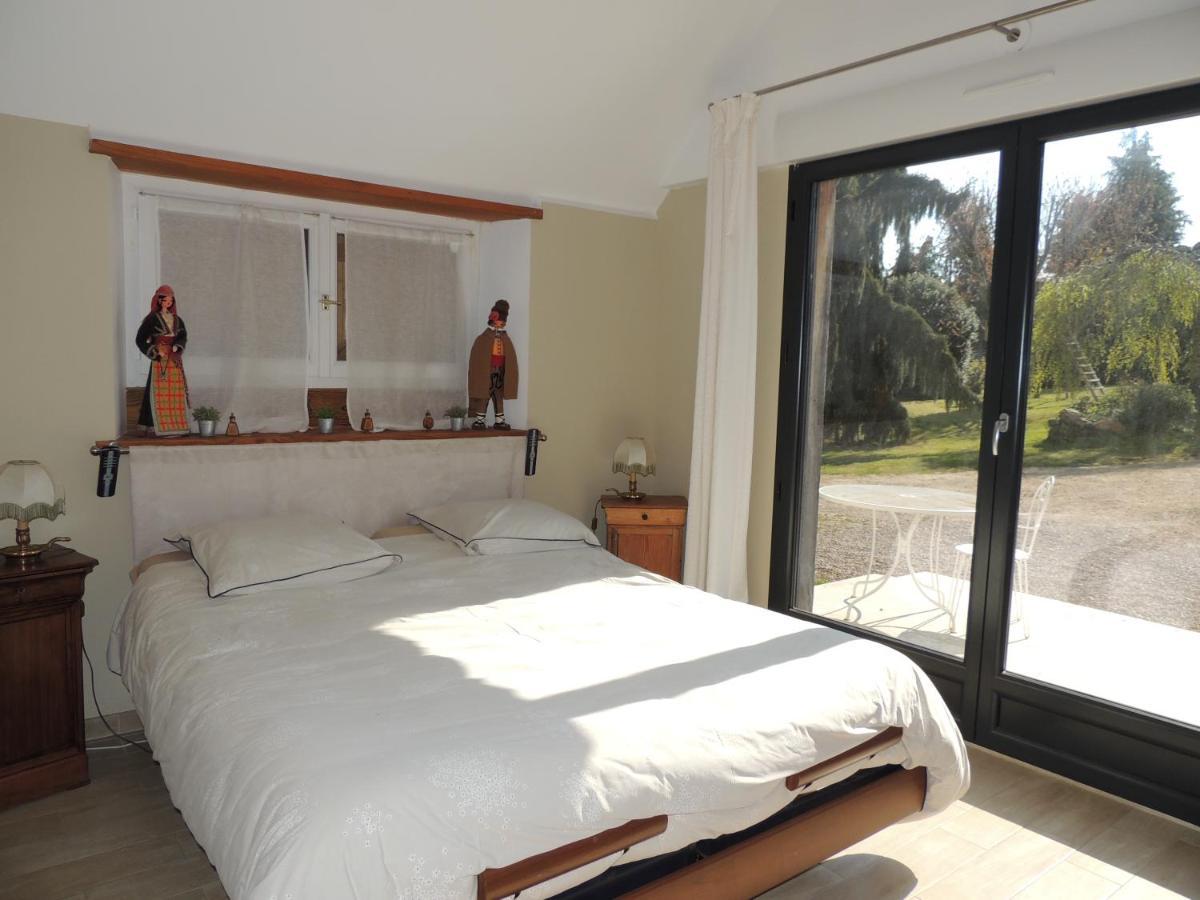 La Ferme Du Bourg Bed and Breakfast Eraines Buitenkant foto